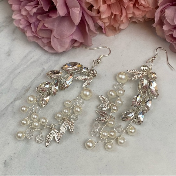 Stunning Crystal Pearl Silver Leaf Bridal Earrings - Picture 11 of 16